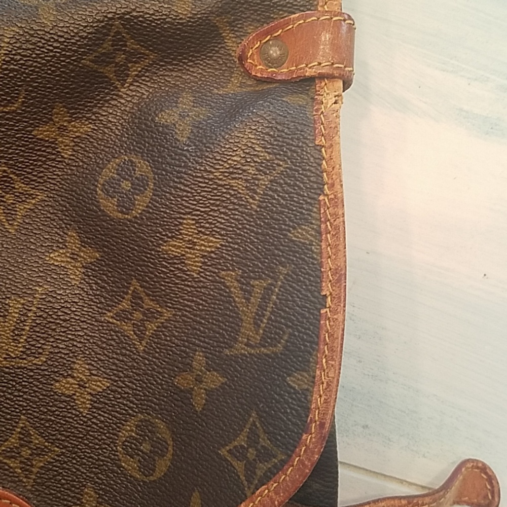 Louis Vuitton Saumur 30 - Picture 5 of 8